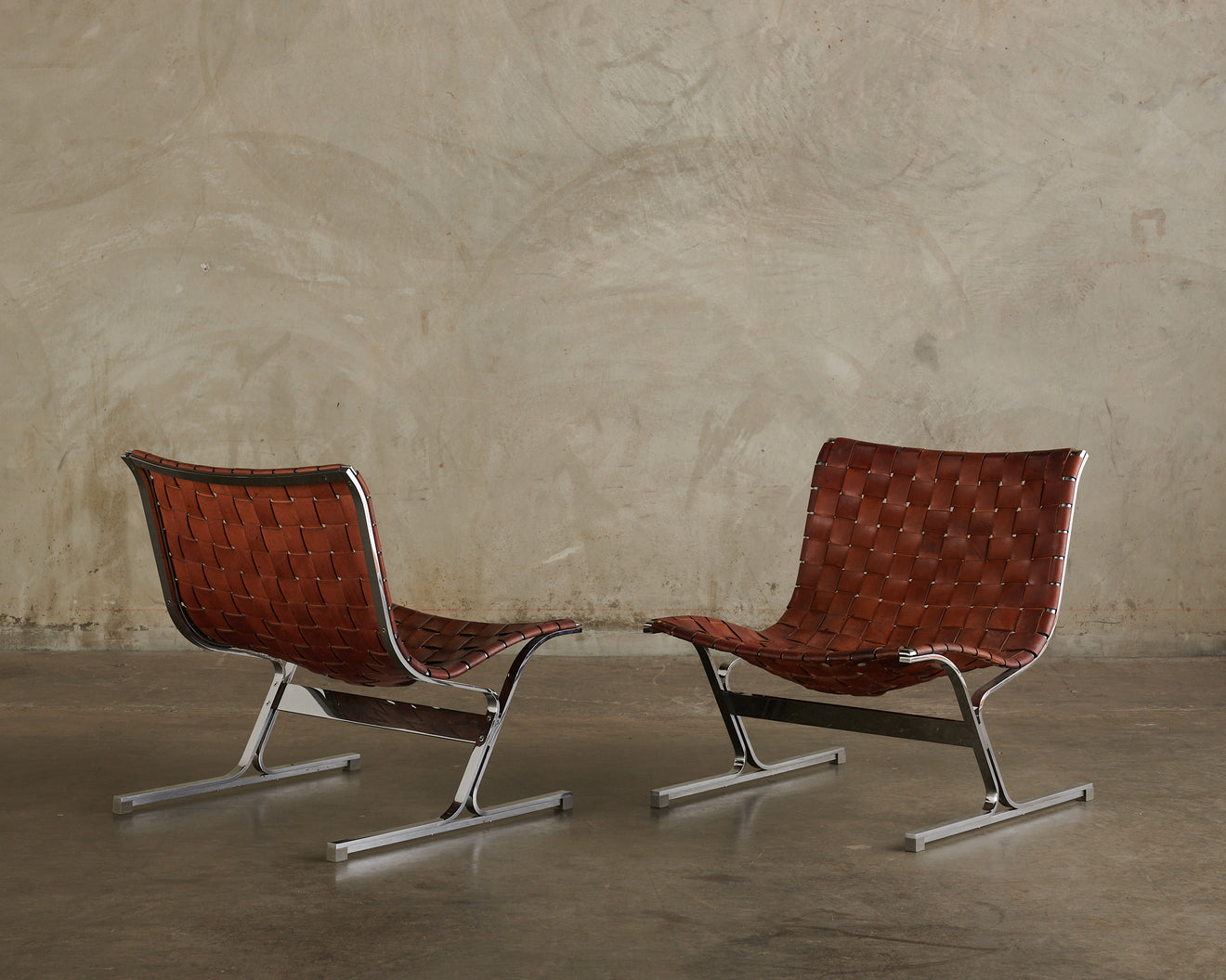 PAIR OF ROSS LITTELL LUAR LOUNGE CHAIRS